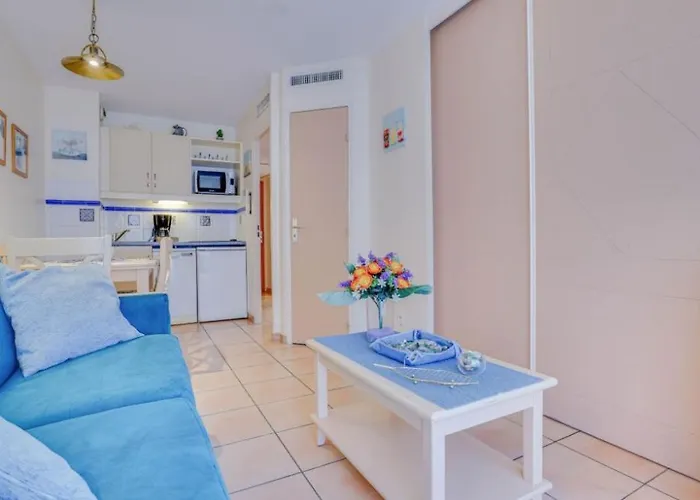 2 Pieces Plein Centre, Terrasse, Parking *