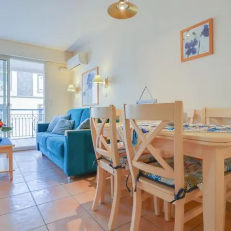 2 Pieces Plein Centre, Terrasse, Parking マントン