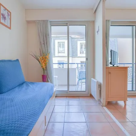 2 Pieces Plein Centre, Terrasse, Parking Apartment