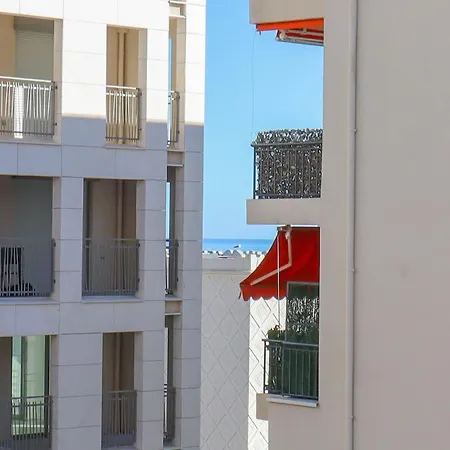 2 Pieces Plein Centre, Terrasse, Parking Daire *