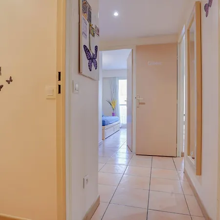 2 Pieces Plein Centre, Terrasse, Parking Daire Menton