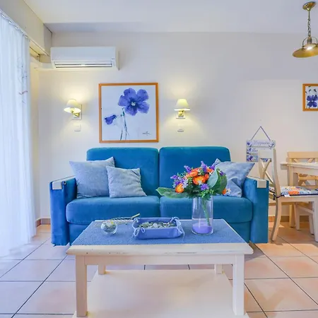 2 Pieces Plein Centre, Terrasse, Parking Apartment *
