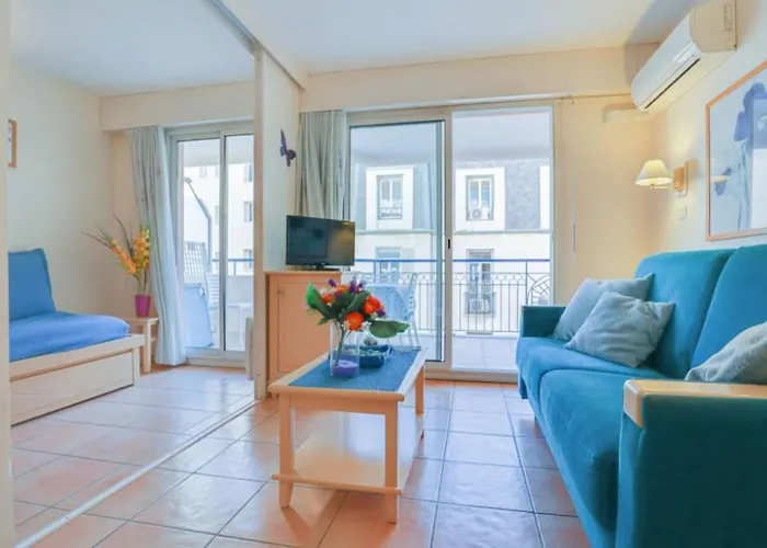 2 Pieces Plein Centre, Terrasse, Parking Apartment