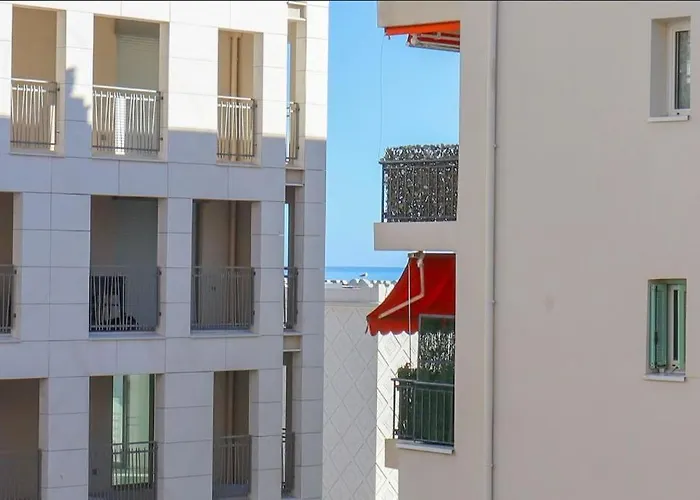 Lejlighed 2 Pieces Plein Centre, Terrasse, Parking Menton