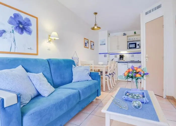 2 Pieces Plein Centre, Terrasse, Parking *